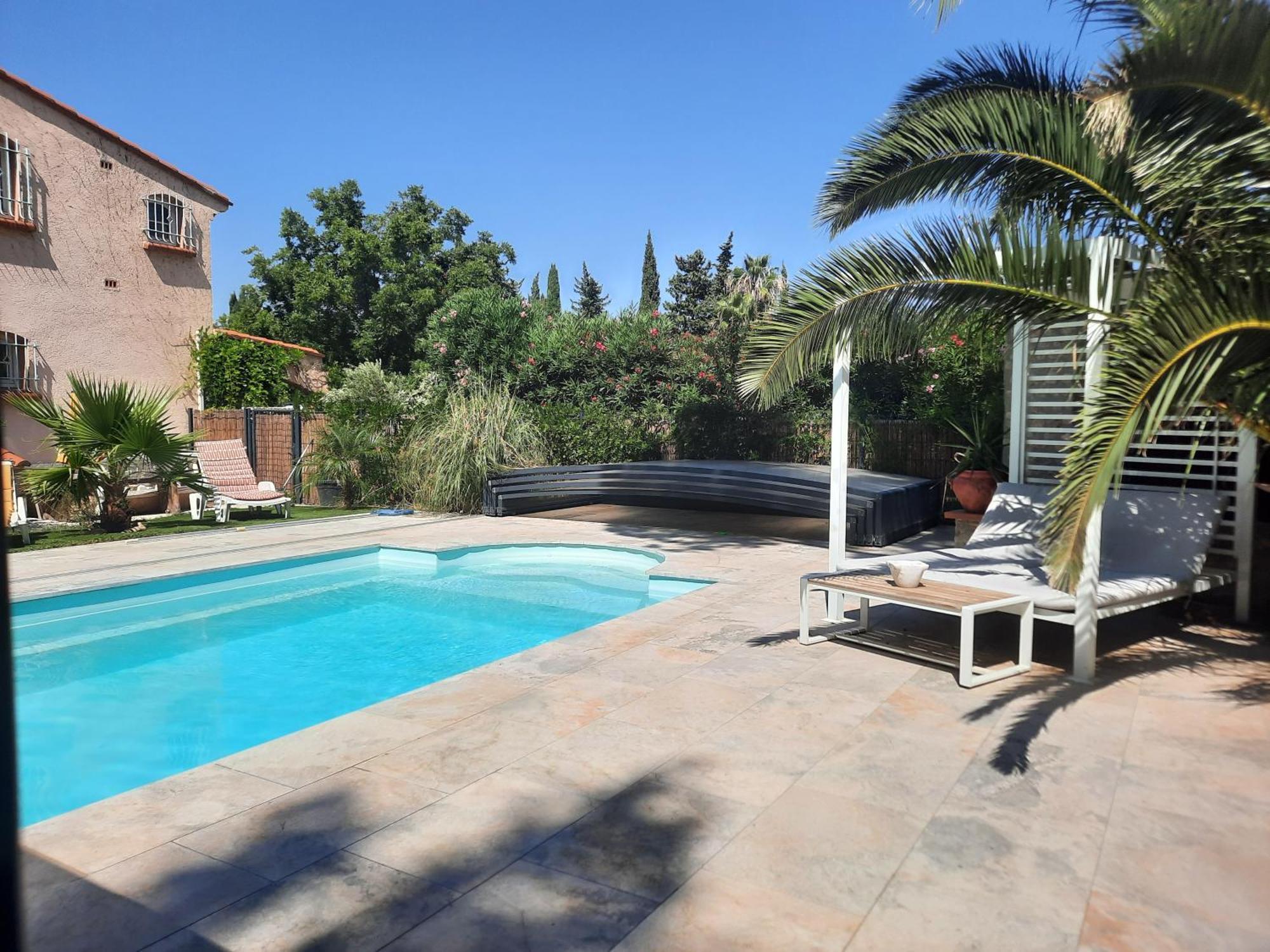 הוילה Saint-Estève Domaine Des Pins מראה חיצוני תמונה